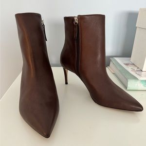 Schutz NWOT chocolate brown heeled booties size 8